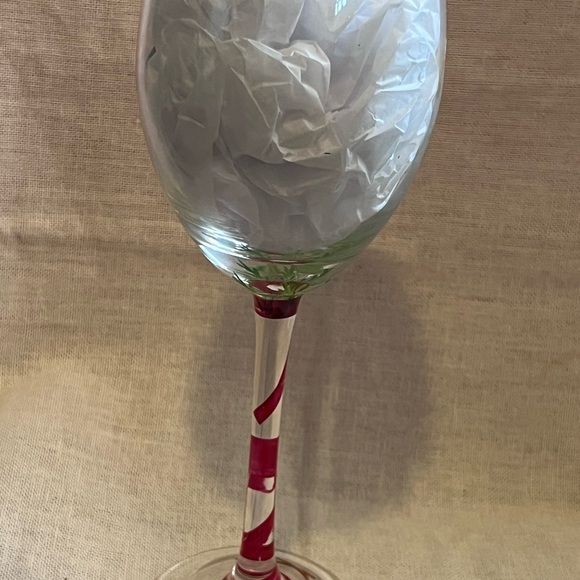 Lords a Leaping Hand Painted Wine Glass. - Picture 6 of 7